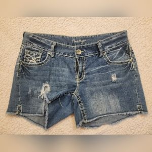 Amethyst jean shorts, size 14
